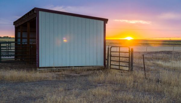 Professional Pole Building Siding Service